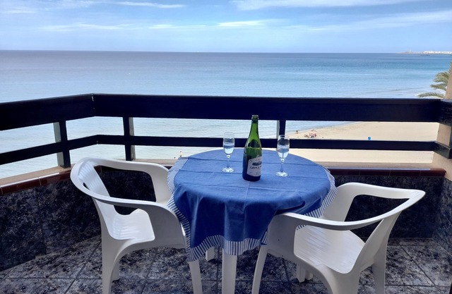 Juana Apartment - La Manga - Sea views