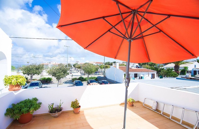 Julianne Orange Villa, Wifi, terrace
