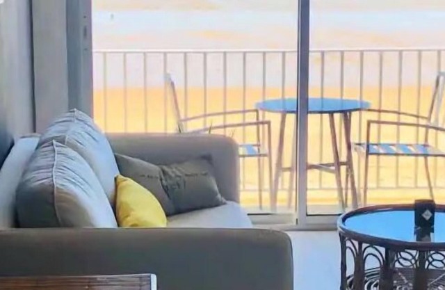 Jullouville - On the beach, exceptional sea view
