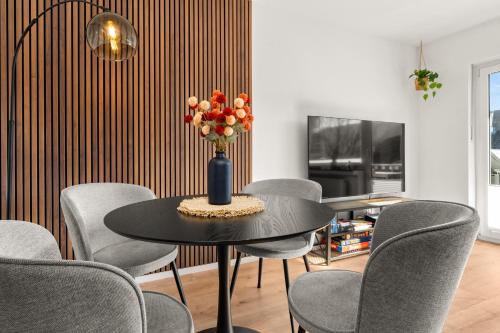 JUNEs - NEU mit Balkon, Grill, PS5, Bikekeller