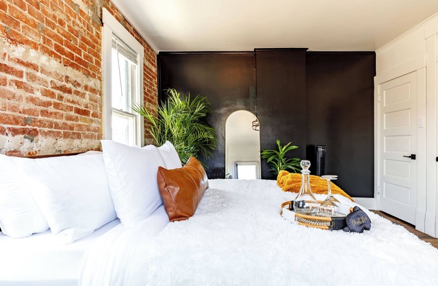 Jungle House Historic Lofts – German Village