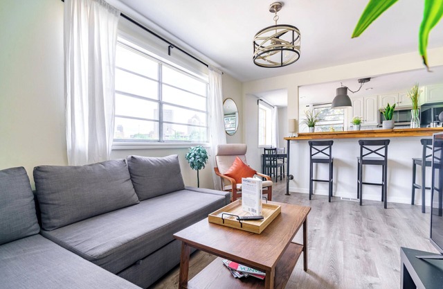 Jungle House Modern Lofts – Arena District & Short North