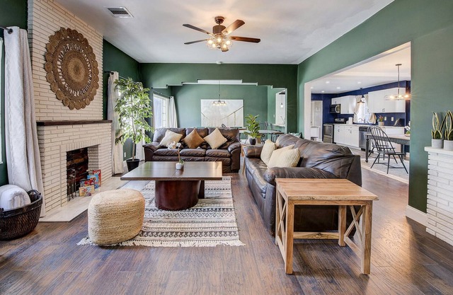 Jungle House w/Pool table & Free Kayaks 3B/3B