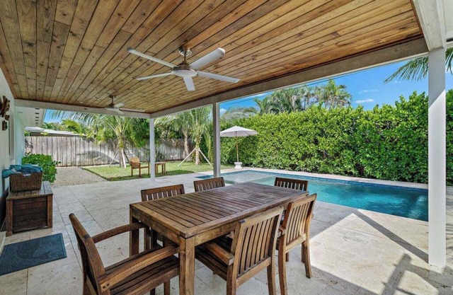 Jupiter Beaches, Tequesta 3-bdrm w/NEW Saltwater Pool