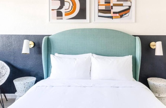 Just a brief walk to Kaiser Permanente Oakland Medical Center!