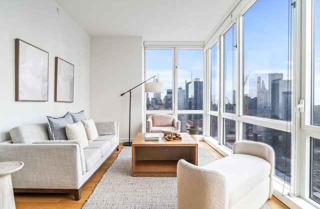 just a few minutes away from Time Square! Cozy 2 bed 2 bath apt.