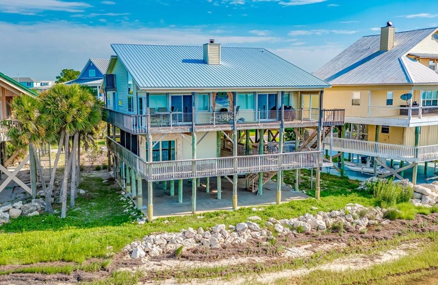 Just Like Heaven - Shell Point Beachfront Vacation Home