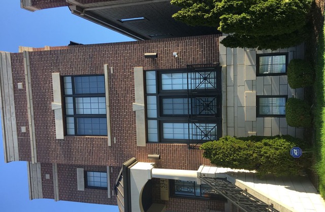 Just Minutes from Downtown Chicago