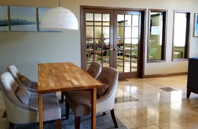 Just What You Were Looking For! Onsite Dining, Near Castle Rock Outlet Mall