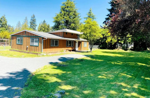 Juvval Cottage at Sequim w/firepit, 20 min away form Port Angeles
