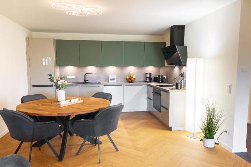 KÜSTE33/24 – Exklusive Ferienwohnung mit Sauna & nah am Strand!