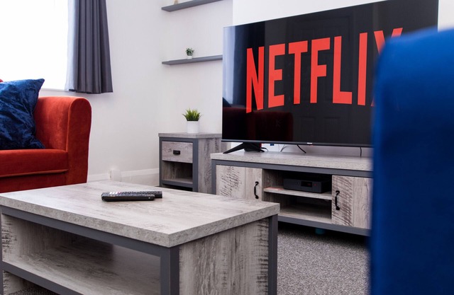 K Suites - Lovely 3-bedroom w/Garden