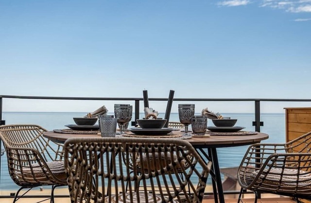 Kabakum Dreams Luxury Apartment - Charming Coastal Retreat with Modern Amenities