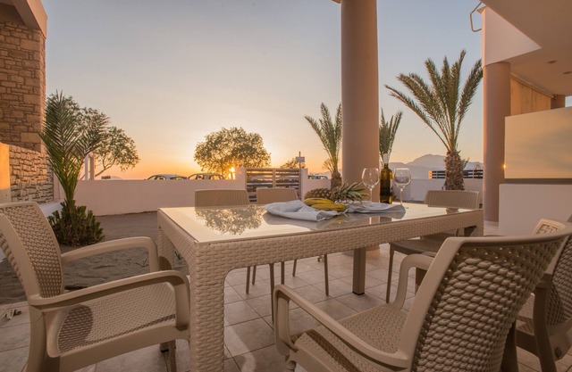 Kalamaki Riviera Deluxe Apartment