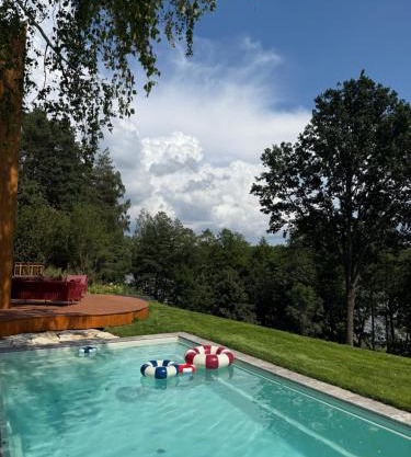 Kalbornia LAKE & POOL HOUSE by JWPM