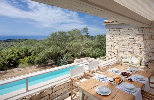 Kallista House - Three Bedroom Villa, Sleeps 6