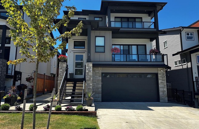 Kam Residence