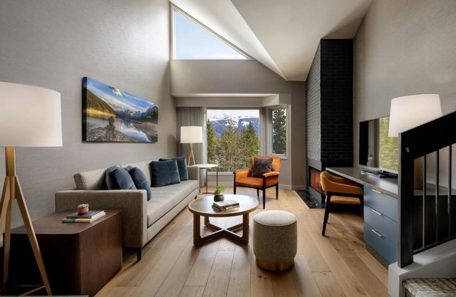 Kananaskis Mountain Lodge, Autograph Collection