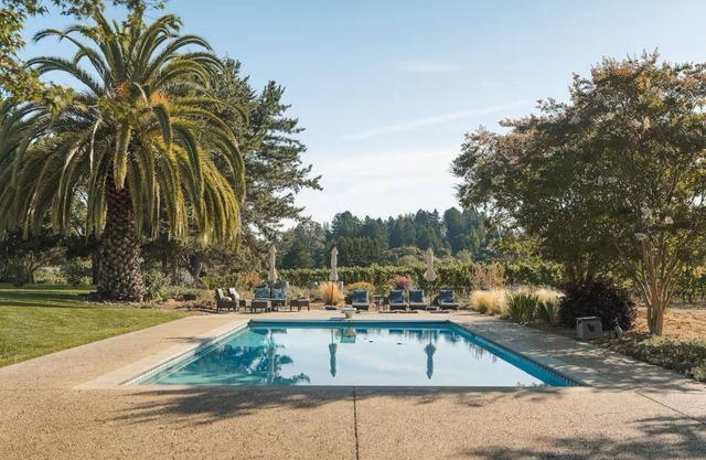 KANZLER Vineyard House with Hot Tub & Pool