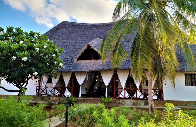 Karibuni Jeds Villas 85 & 86
