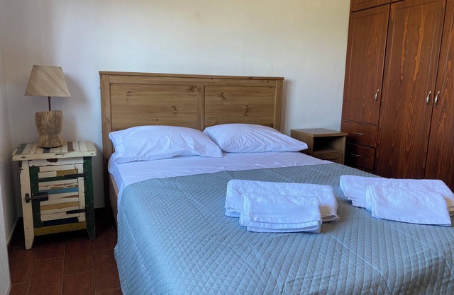 KARMA House by the River 2br