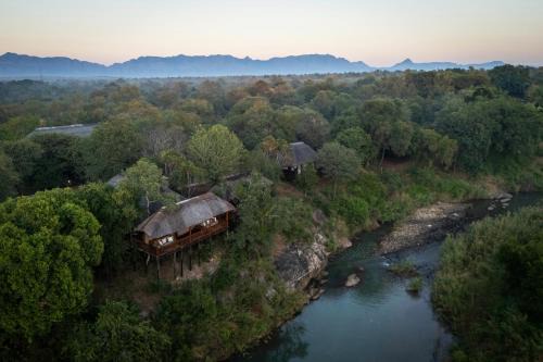 Karongwe - River Safari Lodge