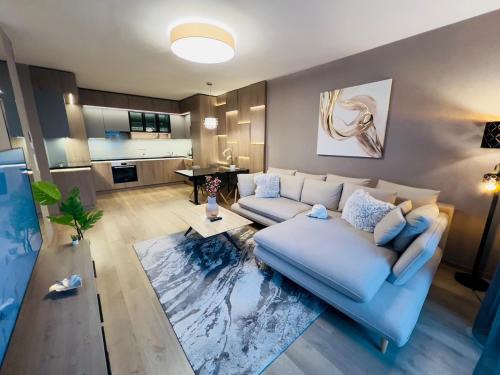 Karzo Property LU 206 Free Garage