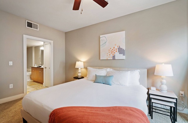 Kasa | Welcoming 2BD + Amenity Access | Plano