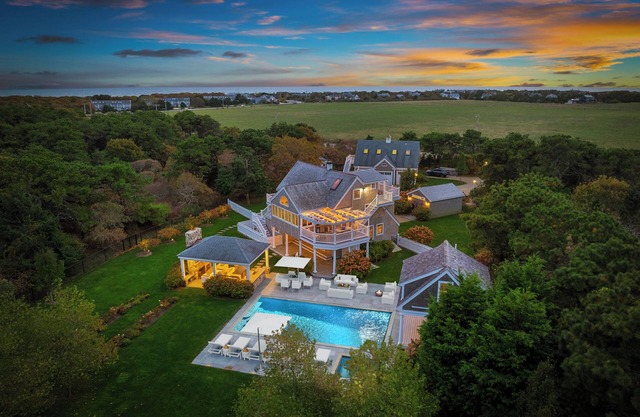 Katama Retreat with Pool, Hot Tub & Coastal Luxury Near South Beach