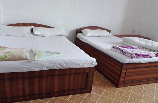 Kayastha restaurant and lodge