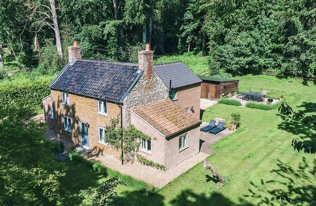 Keepers Cottage (F), Fring, Norfolk