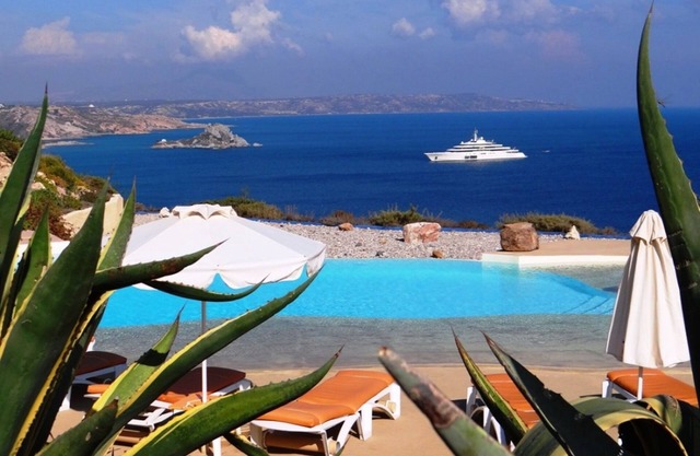 Kefalosbay Residence apartment floor & pool & panorama on Kefalos Bay