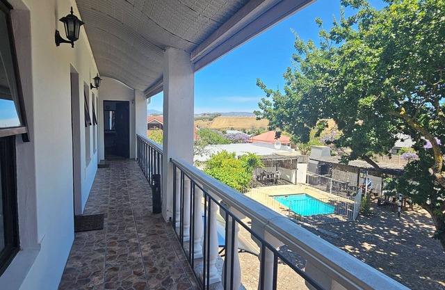 Kelkiewyn Guesthouse Caledon