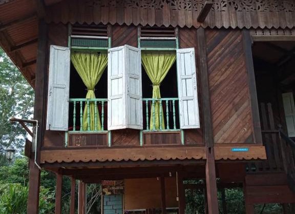 Kem Homestay Akua Afilia Manong