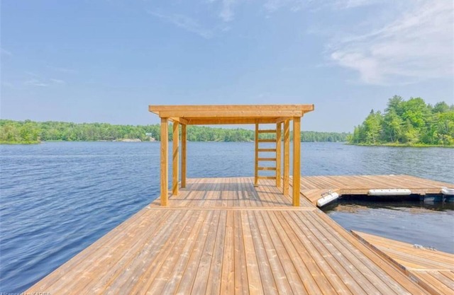 Kennebec Escapes - Lake View