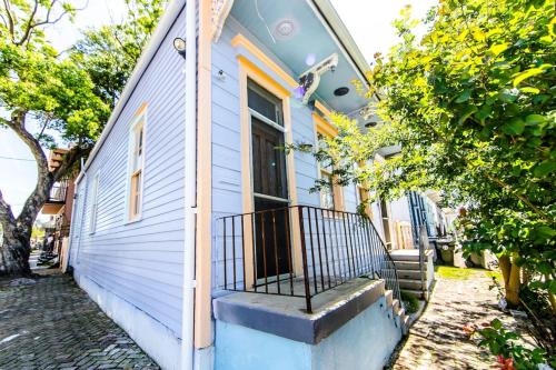 Kerlerec Victorian Cottage - Steps to French Qtr.