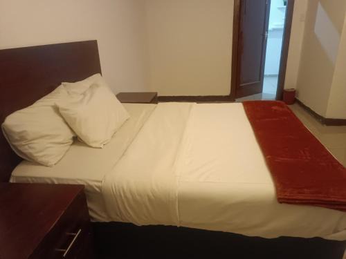 Khaya Mnandi Leisure Suites