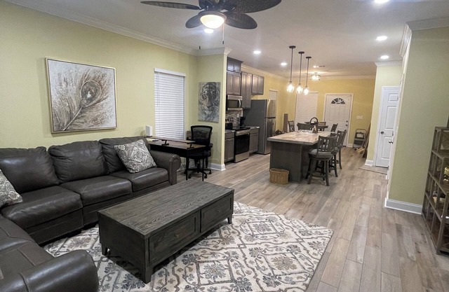 Kick Back - Chillin Away from Home; 6mls to LSU-3mls to SU- 3mls to BR Airport