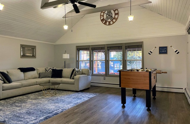 Kid-Friendly Cottage near Lake Delta