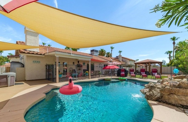 Kierland/Scottsdale ~ Heated Pool*/Spa/Golf/Pool Table/Foosball ~ 4Bd/2Ba