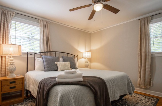 King Bed - Family Friendly - Grill - Fire Pit