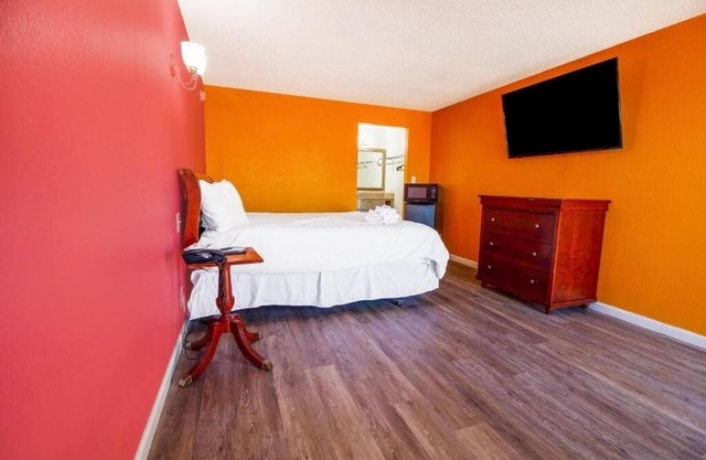 King Bed Unit W/Parking Near Trails And Gloss Mountain Adventures