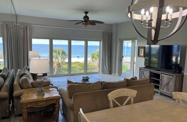 King Master Ocean Front Tops'l Beach Manor 2 BR