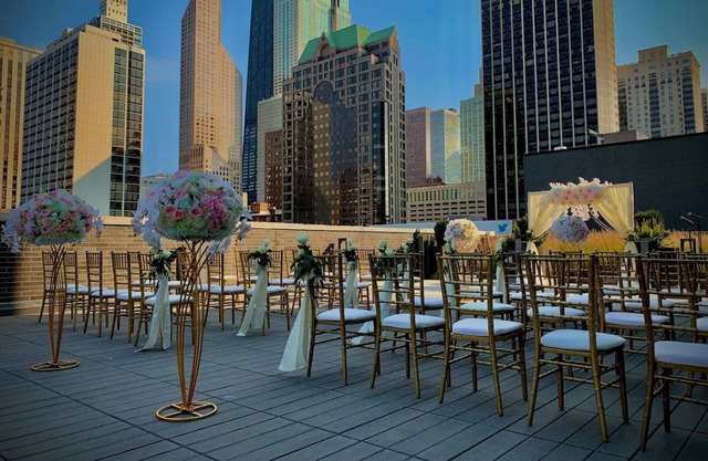 King Room at The Viceroy Chicago, Pet-Friendly, Rooftop Pool!