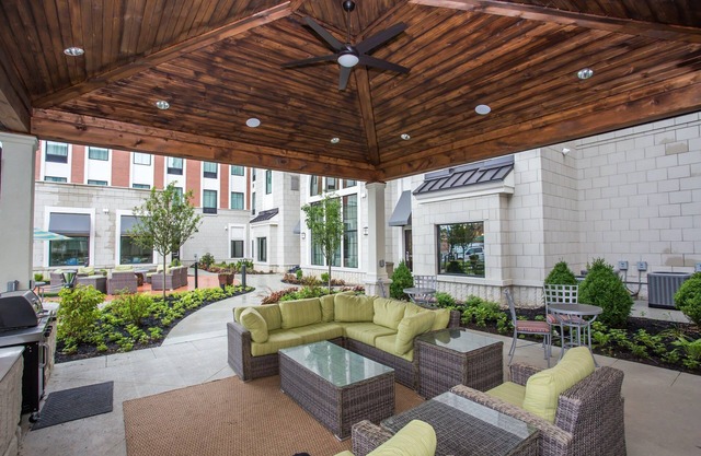 King Studio | Indoor Pool & Gym Access