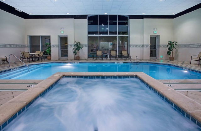 King Suite in Downtown Chattanooga | Free Breakfast + Hot Tub Access