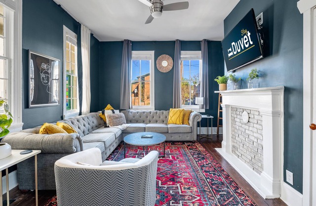 Kingdom House | Great for Large Groups!