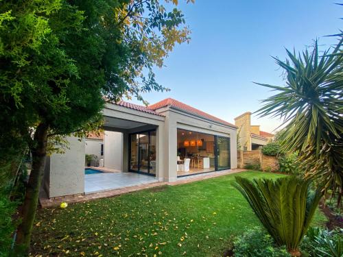 Kingfisher House, Pecanwood Estate, Hartbeespoort