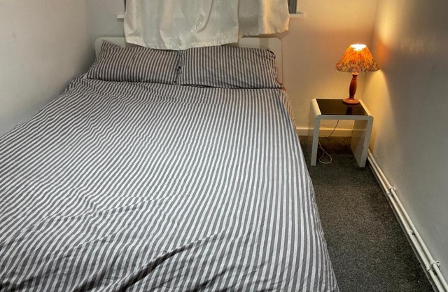Kings Room Abbey Wood