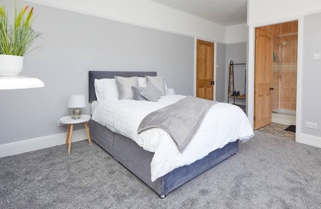 Kingston St - Beautiful 4 Bed Victorian Darley Abbey Townhouse